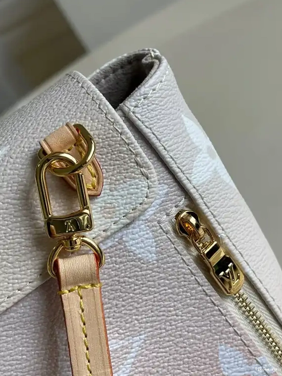 Affordable LOUIS TINY VUITTON BACKPACK 0529